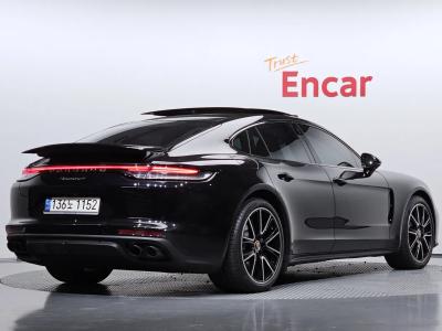 2021 Porsche Panamera