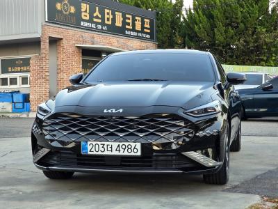 2023 Kia K8