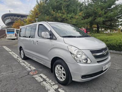 2010 Hyundai Starex