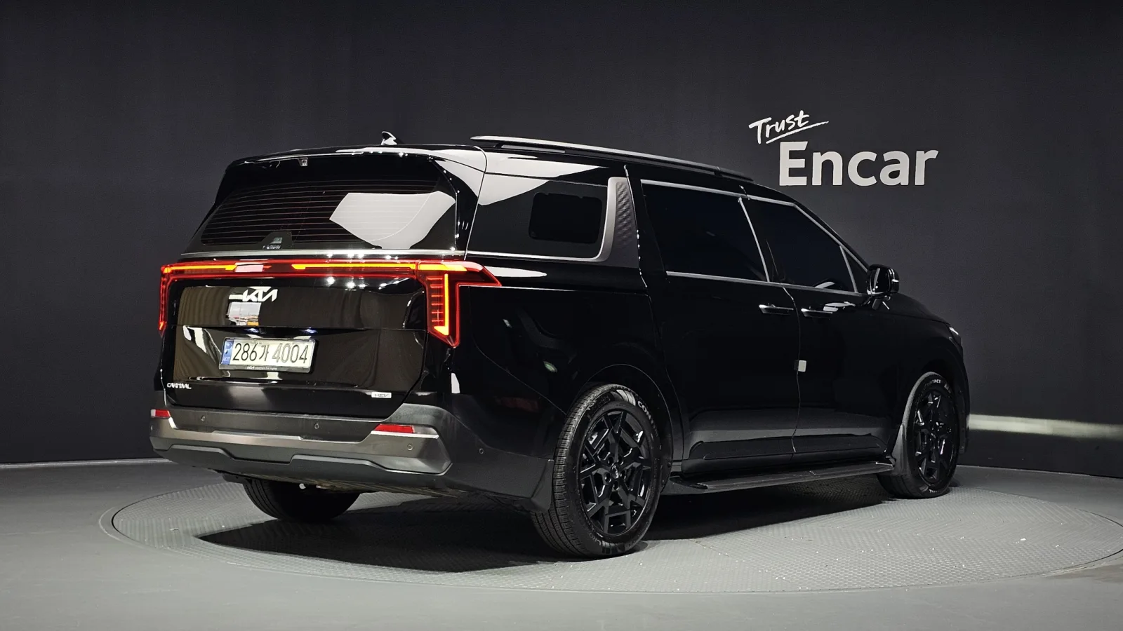 2025 Kia Carnival
