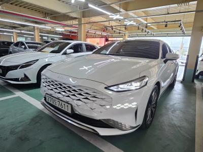2023 Kia K8