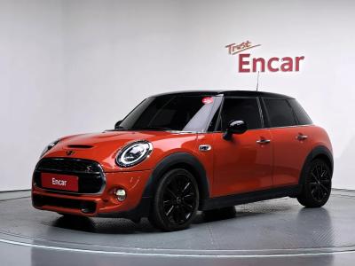 2019 MINI Cooper