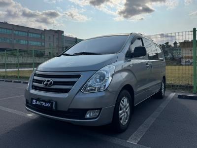 2016 Hyundai Starex