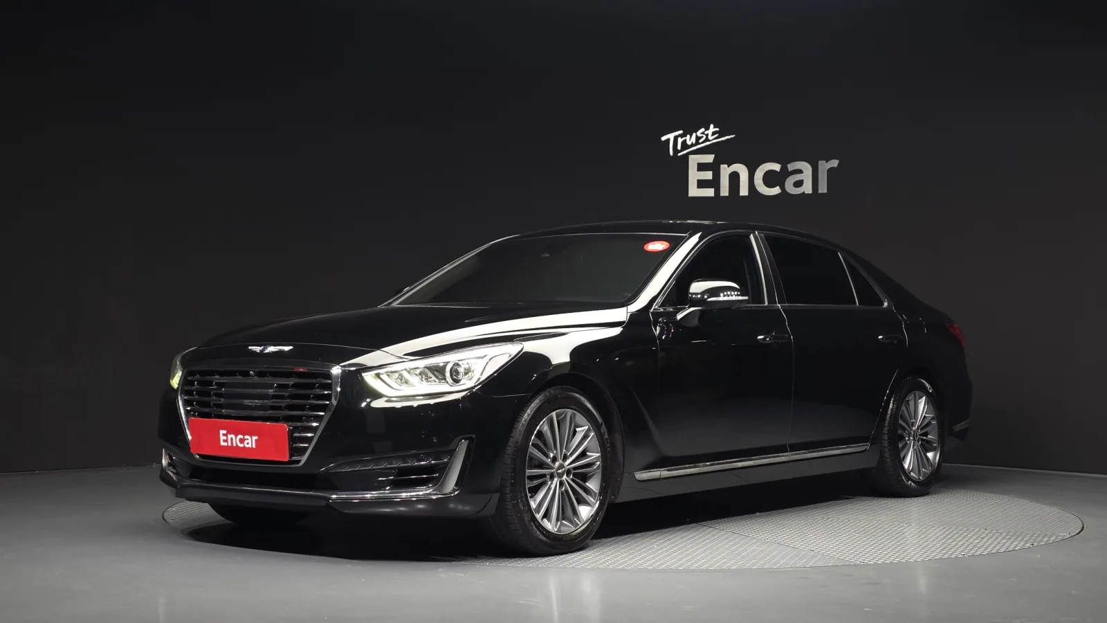 2016 Genesis EQ900