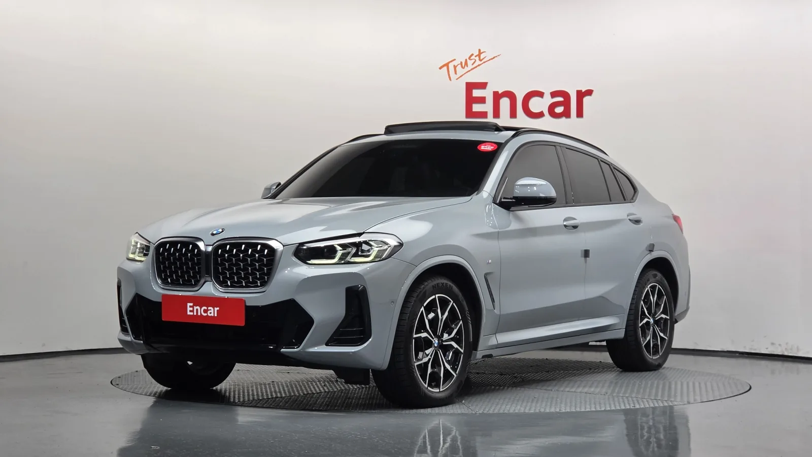 2023 BMW X4