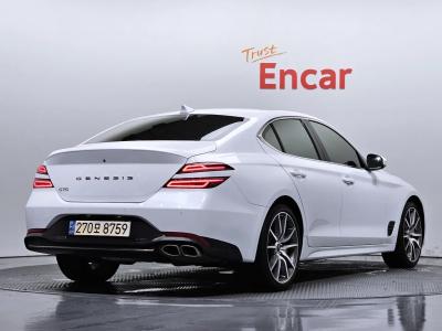 2023 Genesis G70