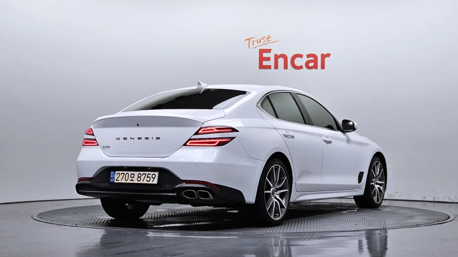 2023 Genesis G70