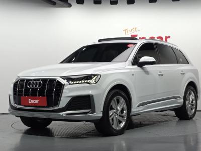 2022 Audi Q7
