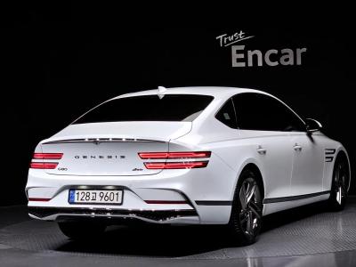 2025 Genesis G80