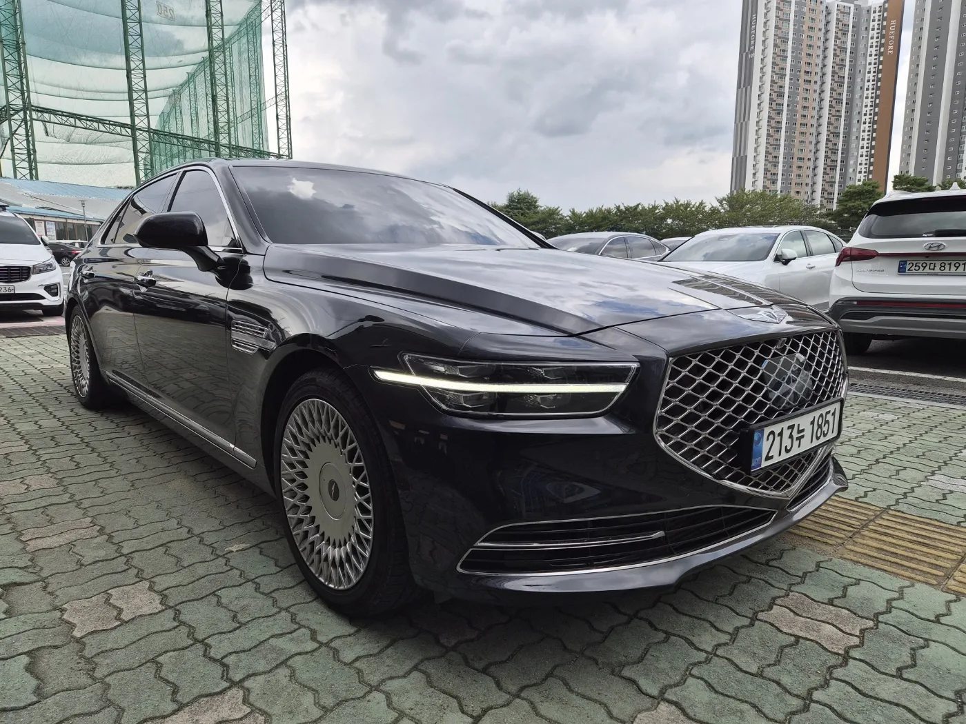 2019 Genesis G90