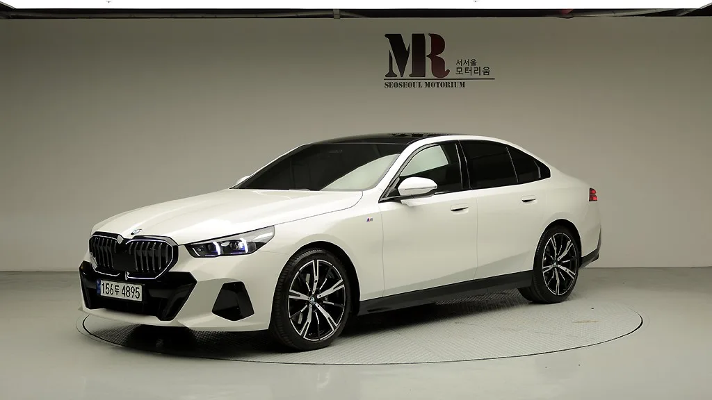 2025 BMW 5-Series