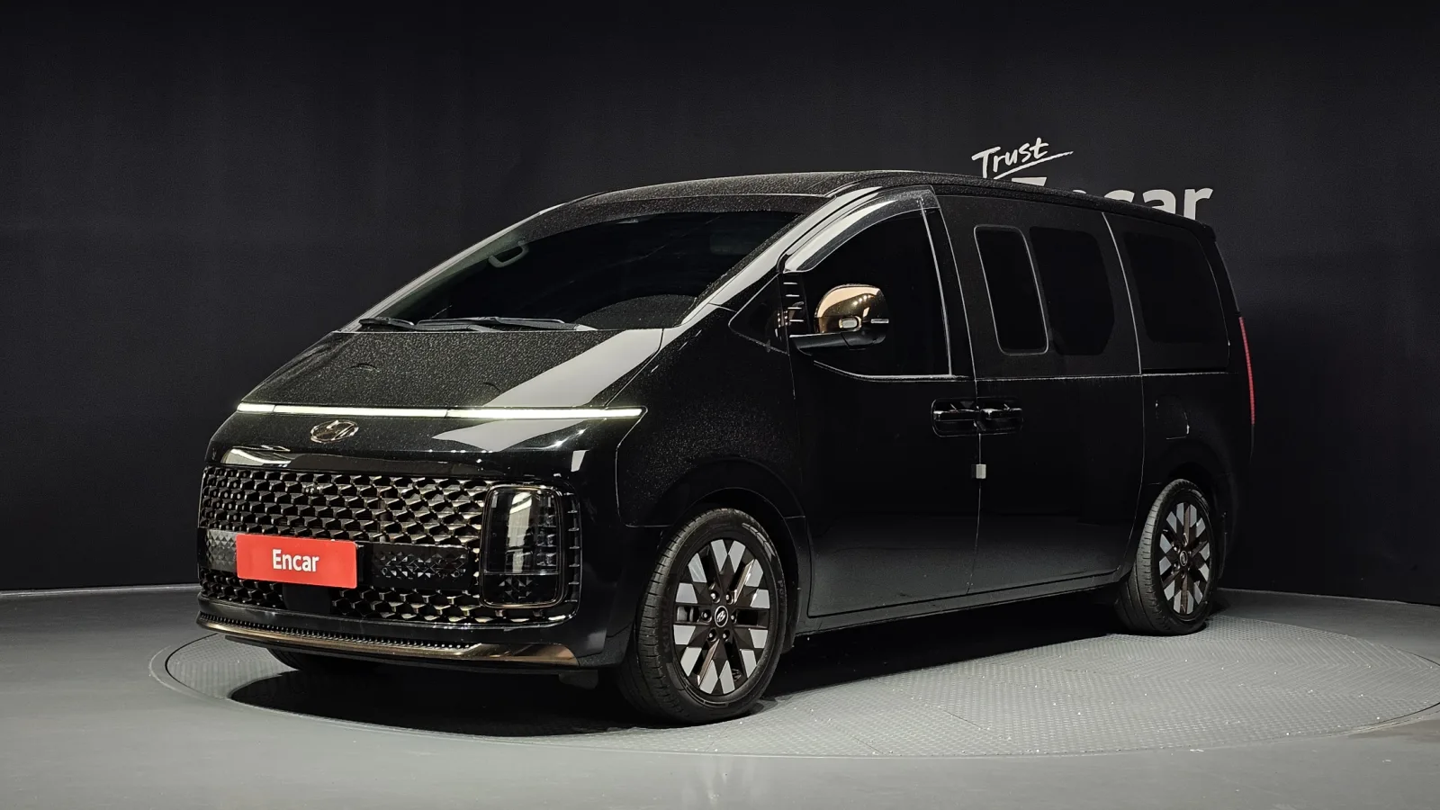 2023 Hyundai Staria