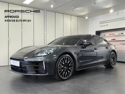 2025 Porsche Panamera