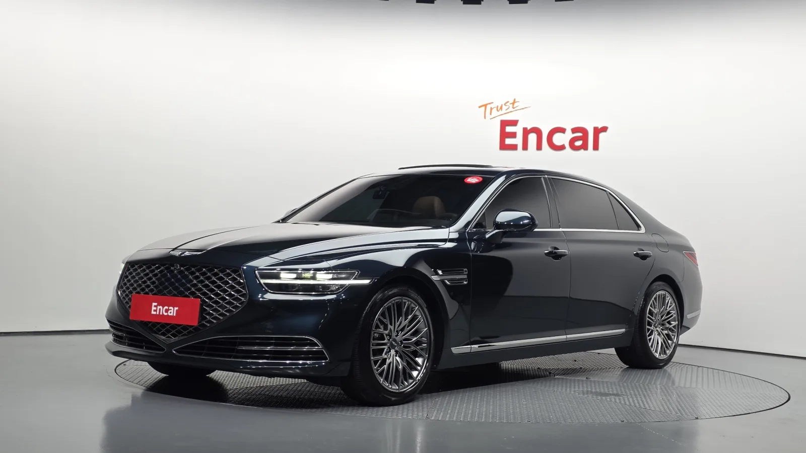 2021 Genesis G90