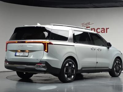2025 Kia Carnival