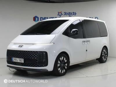 2022 Hyundai Staria