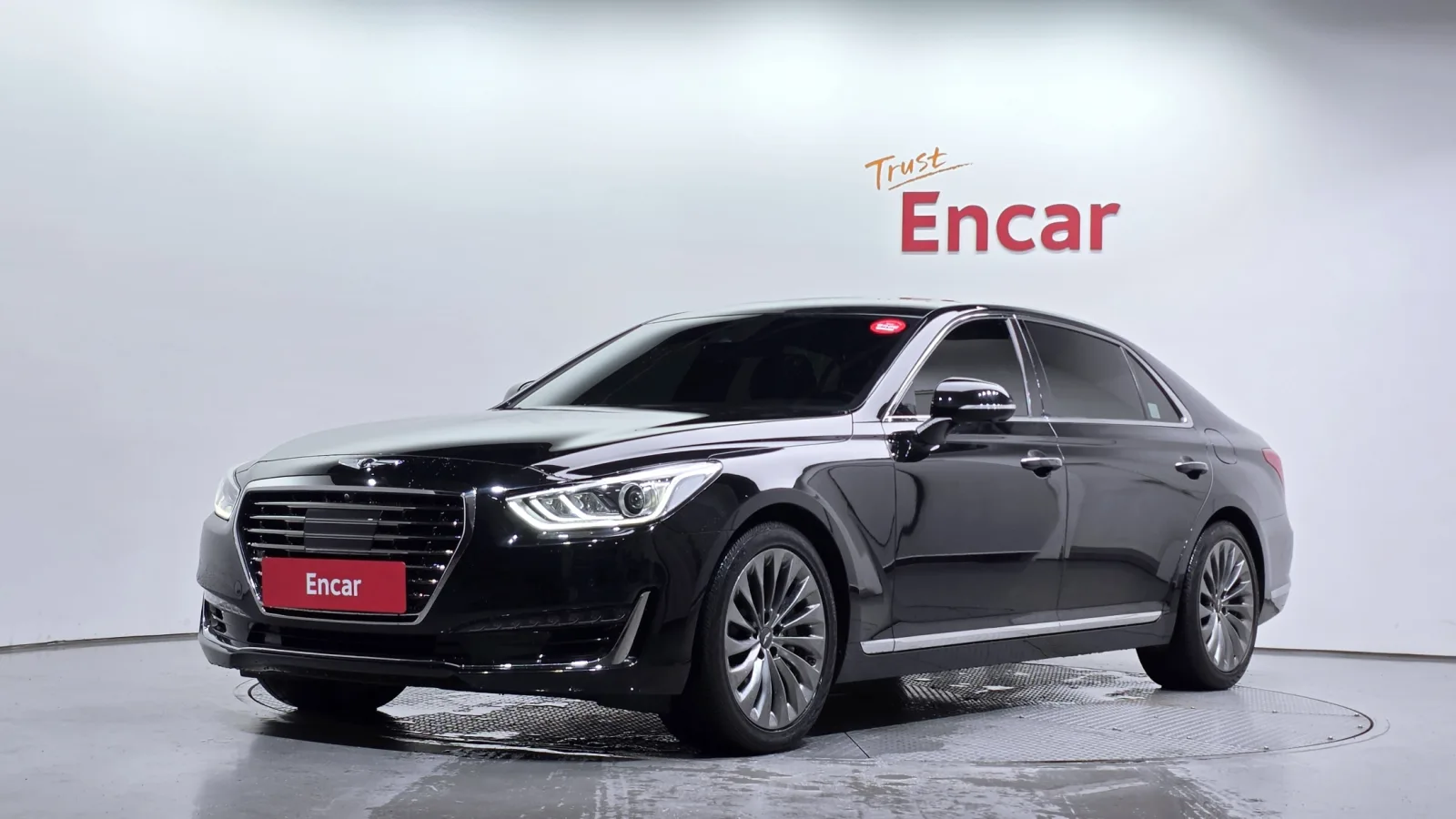 2016 Genesis EQ900
