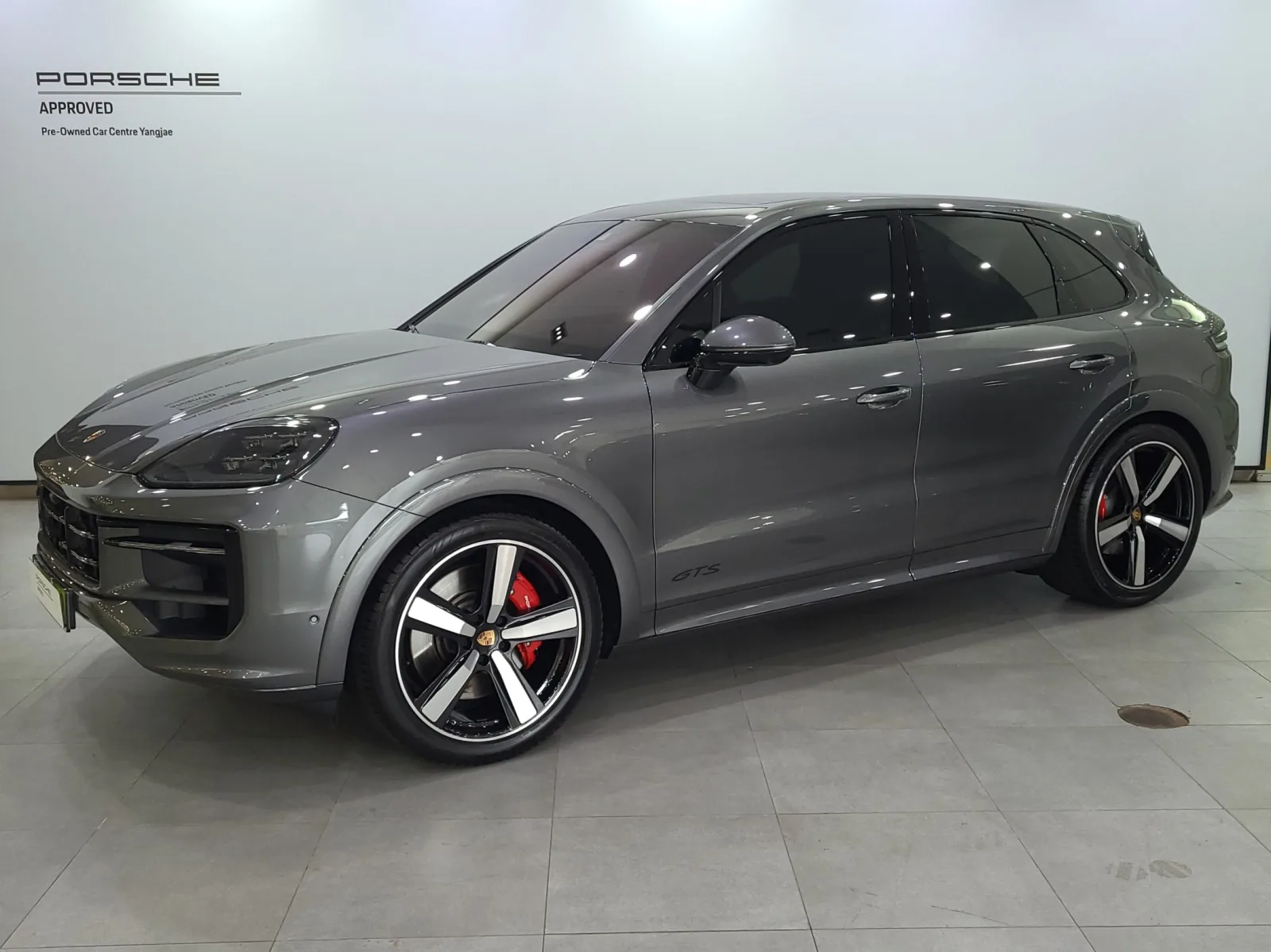 2025 Porsche Cayenne