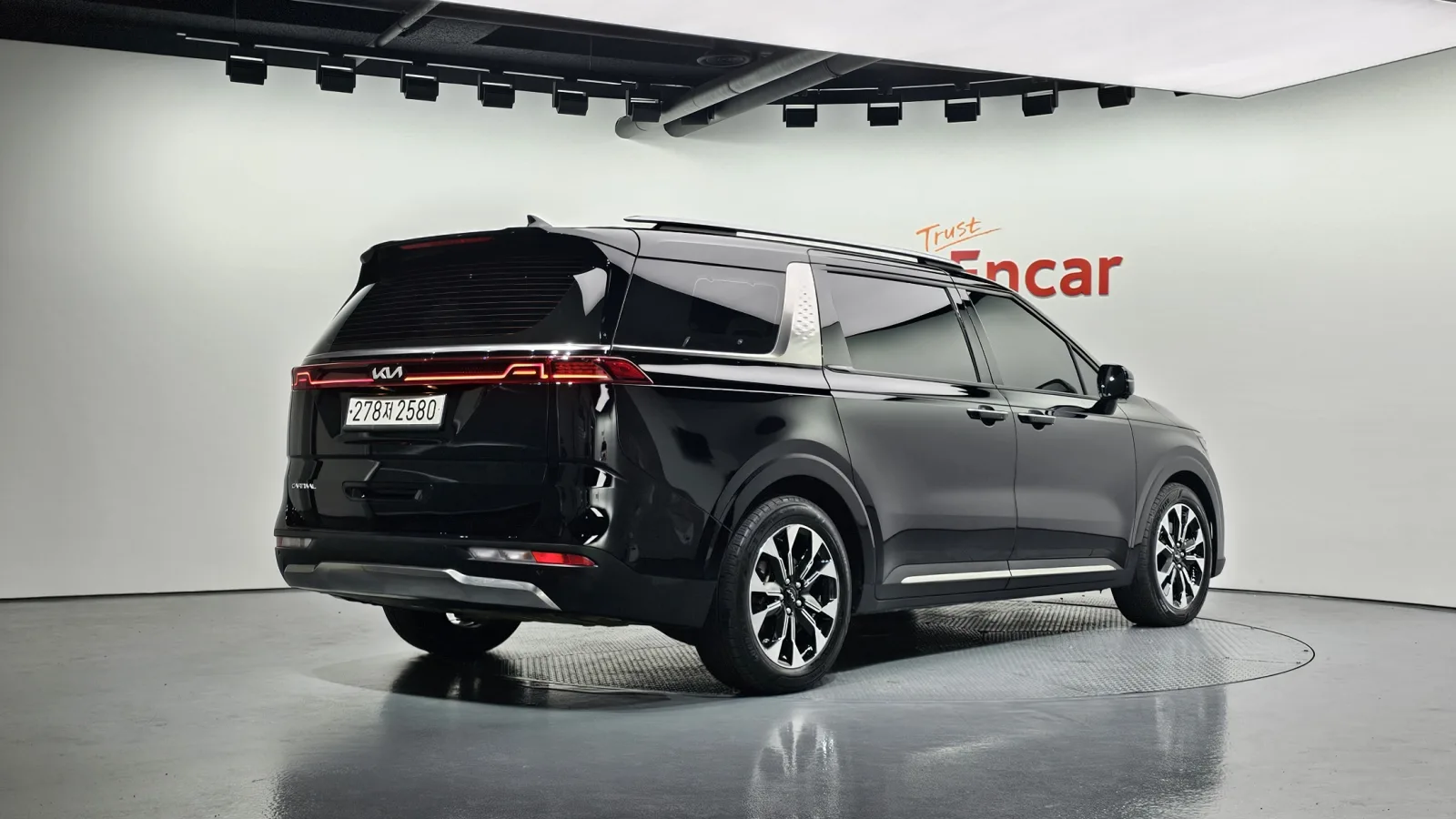2023 Kia Carnival