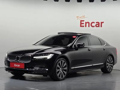 2021 Volvo S90