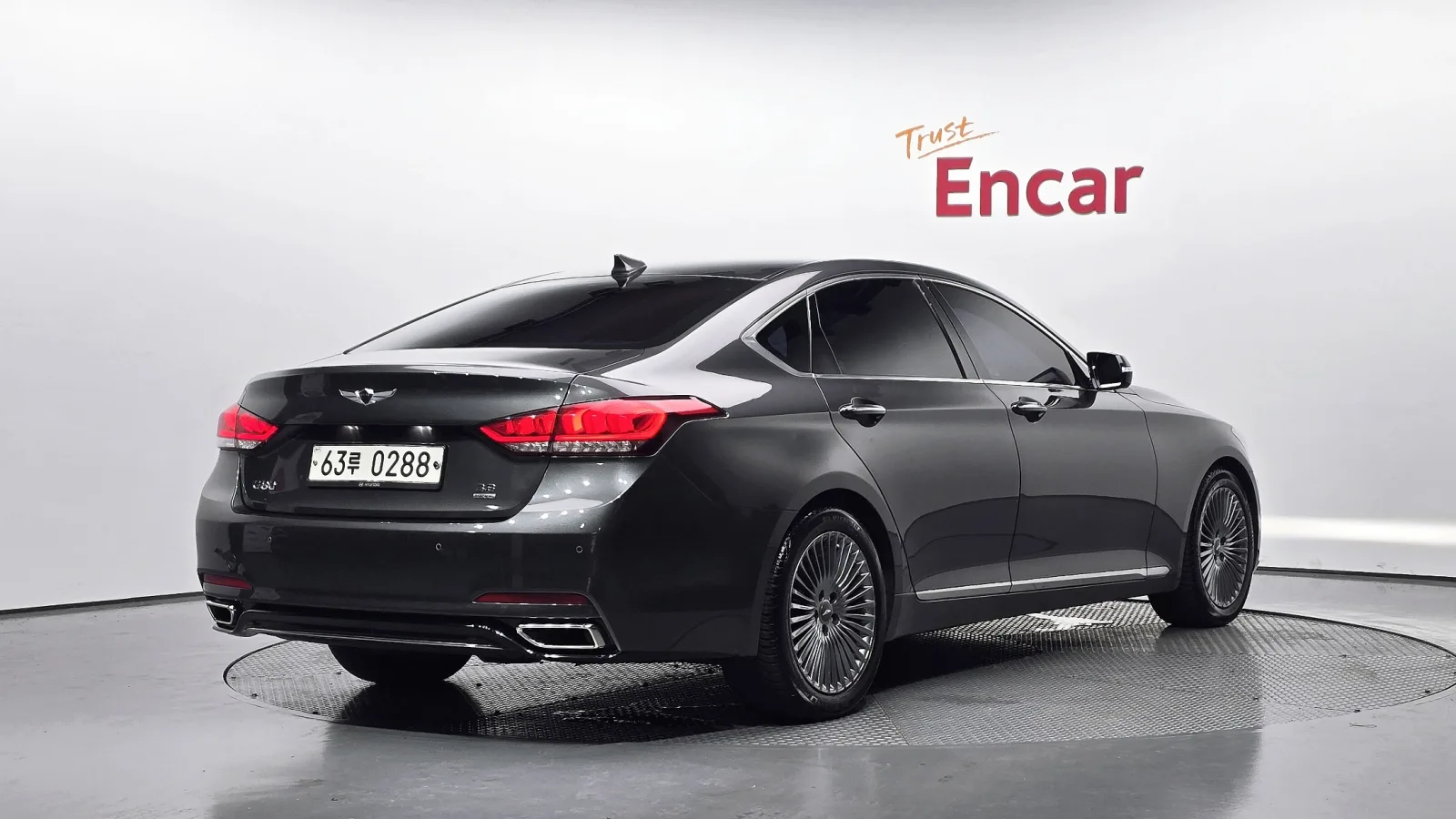 2017 Genesis G80