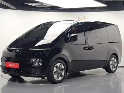 2023 Hyundai Staria
