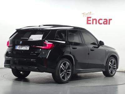 2023 BMW X1