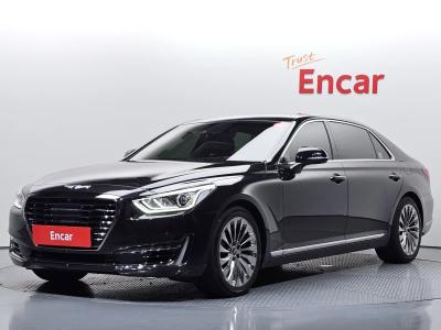 2018 Genesis EQ900