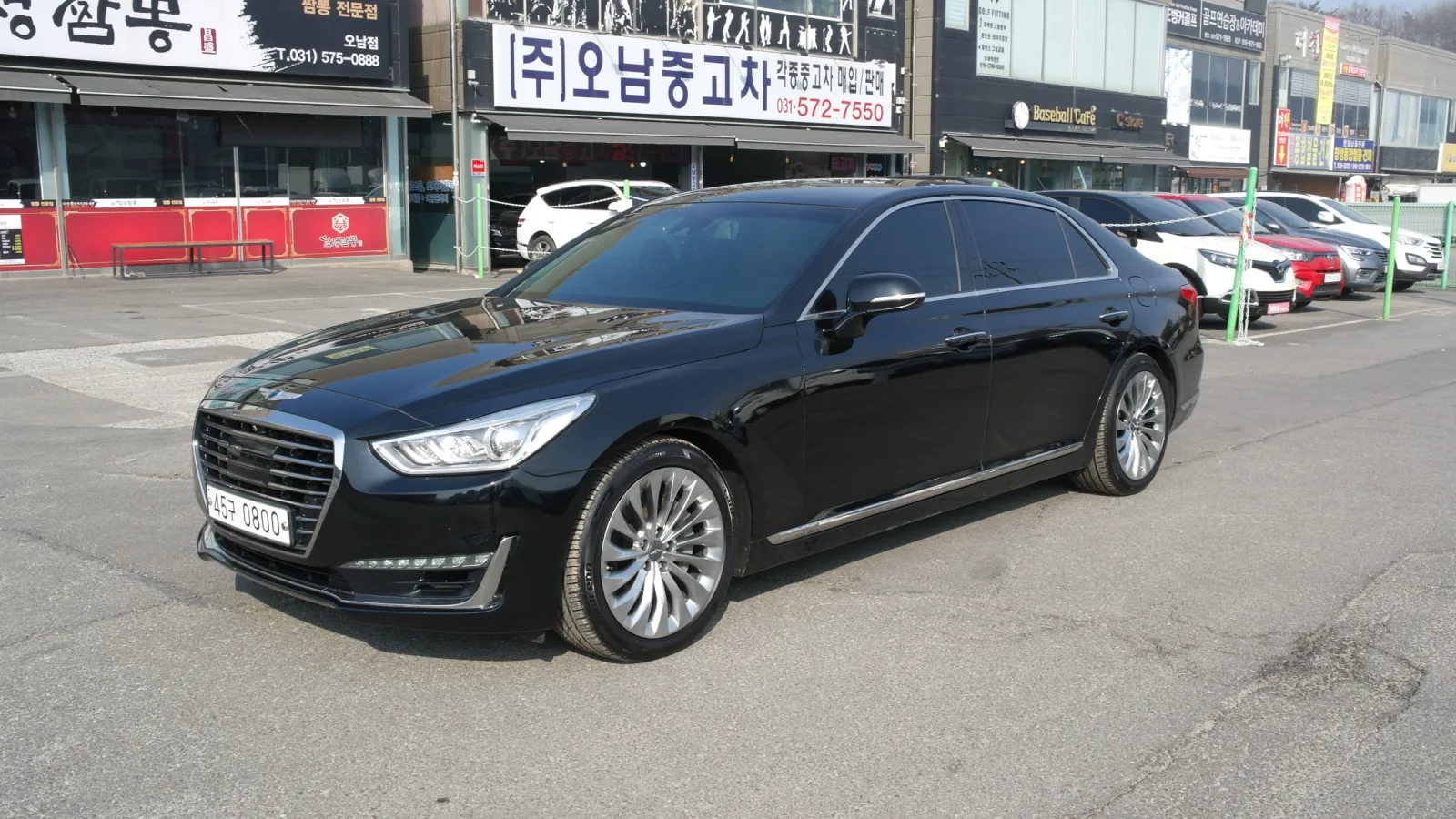 2016 Genesis EQ900