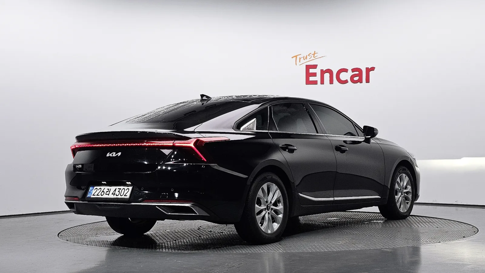 2022 Kia K8