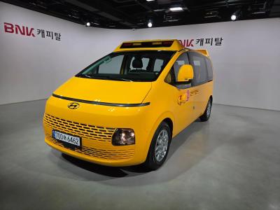 2023 Hyundai Staria
