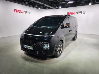 2023 Hyundai Staria