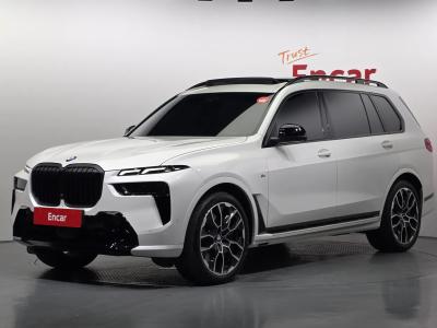 2025 BMW X7