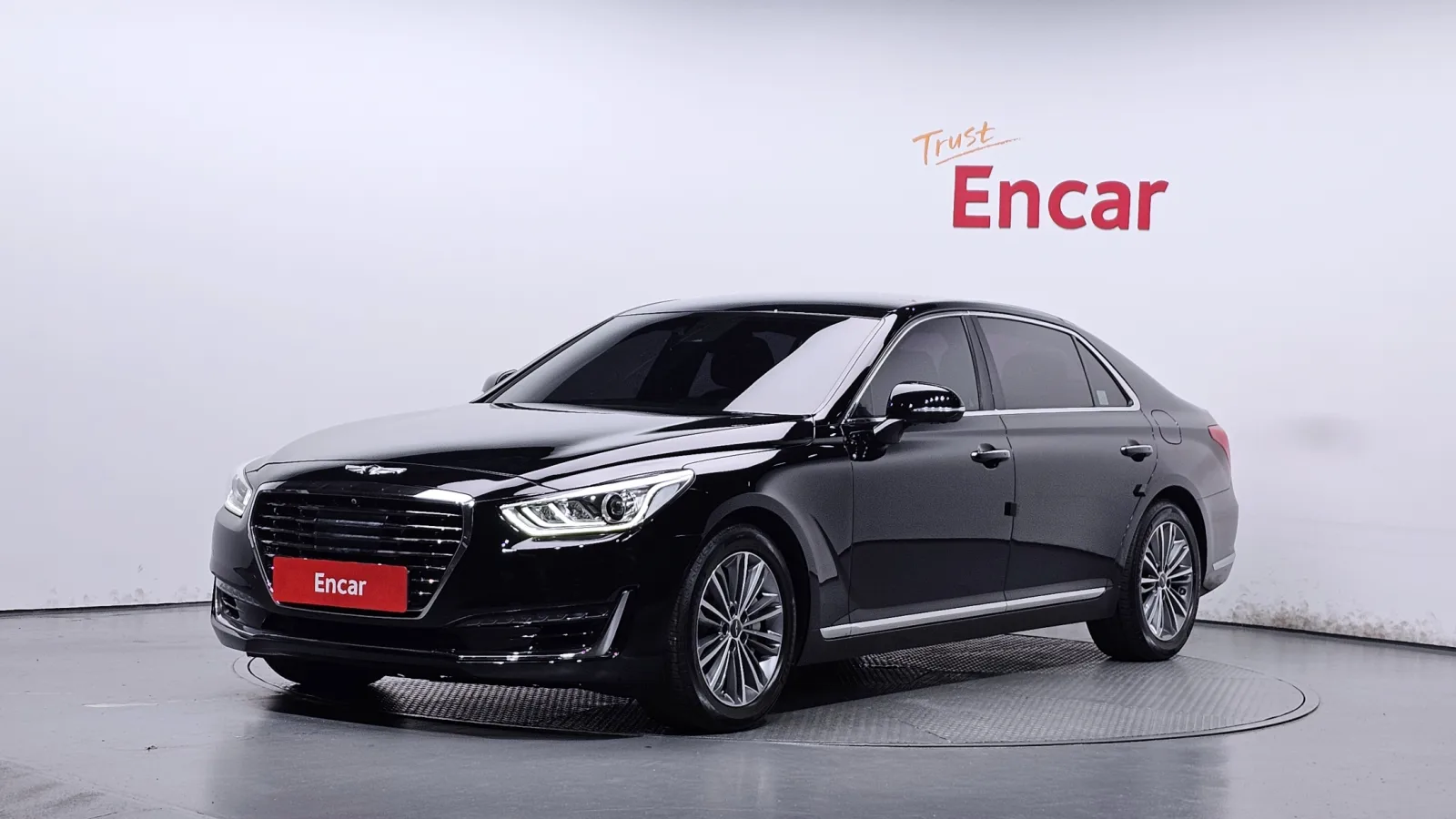 2016 Genesis EQ900