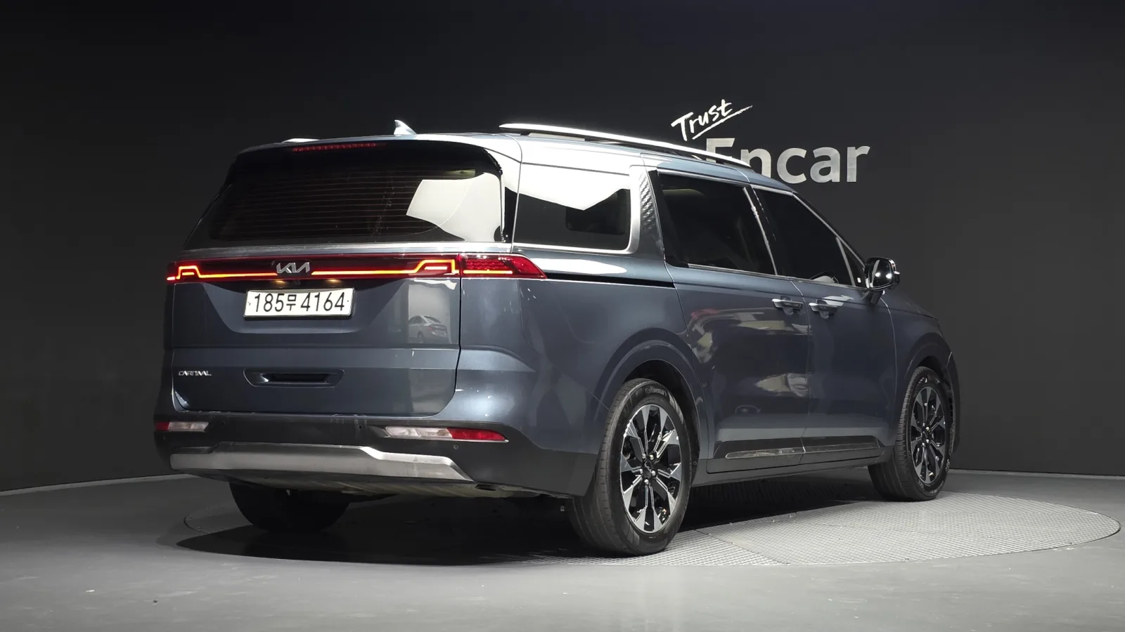 2023 Kia Carnival