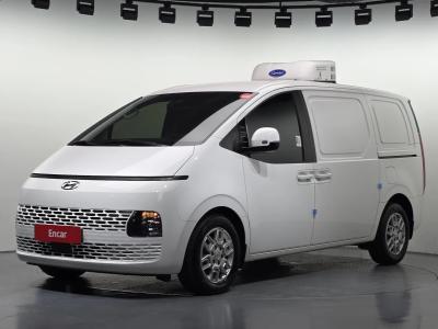 2024 Hyundai Staria
