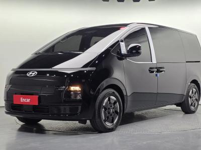 2027 Hyundai Staria