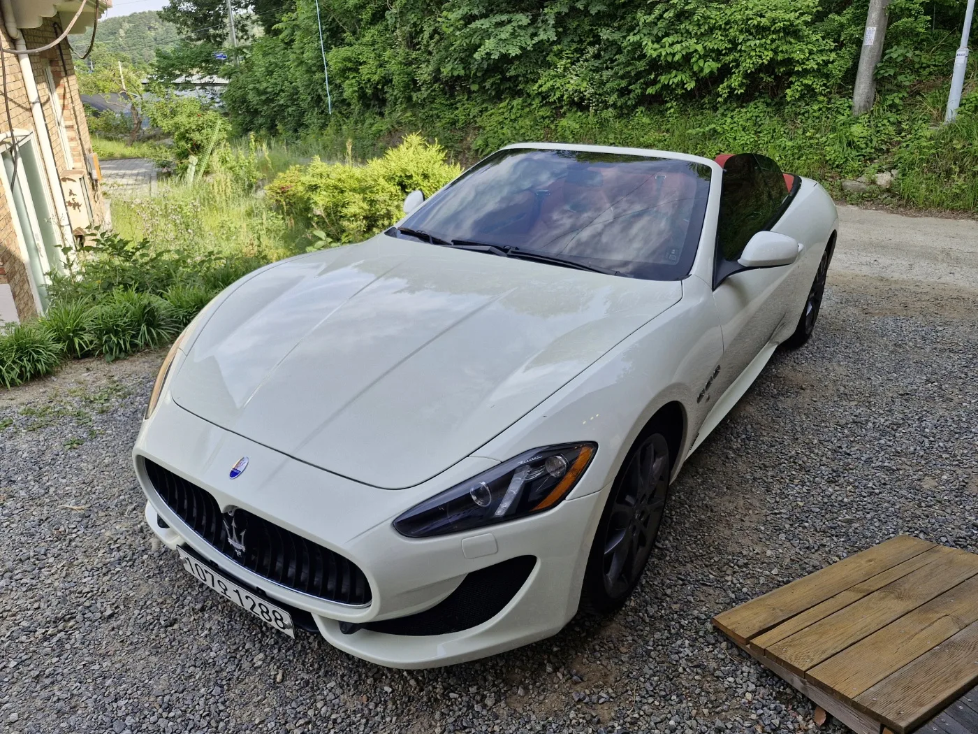 2016 Maserati Gran Cabrio