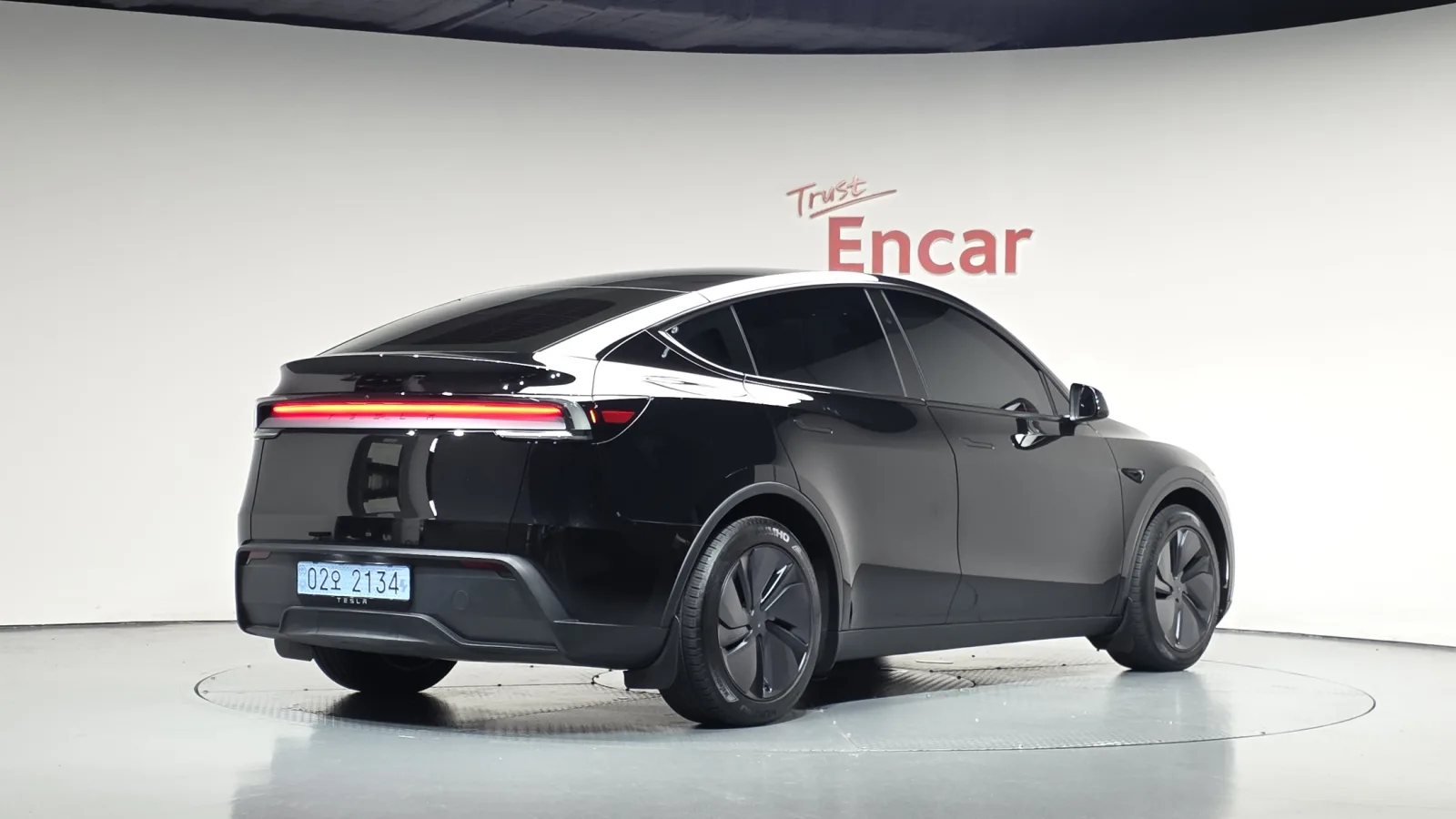 2025 Tesla Model Y