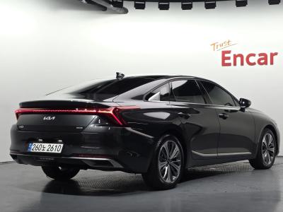 2022 Kia K8