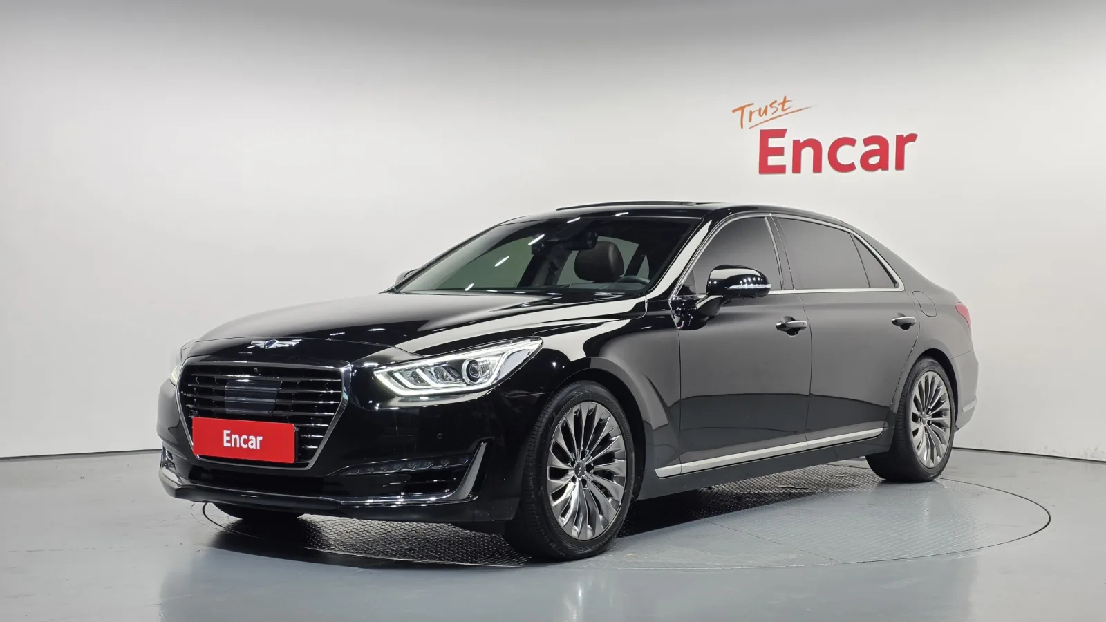 2016 Genesis EQ900