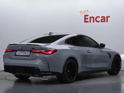 2022 BMW M4