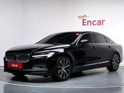 2021 Volvo S90