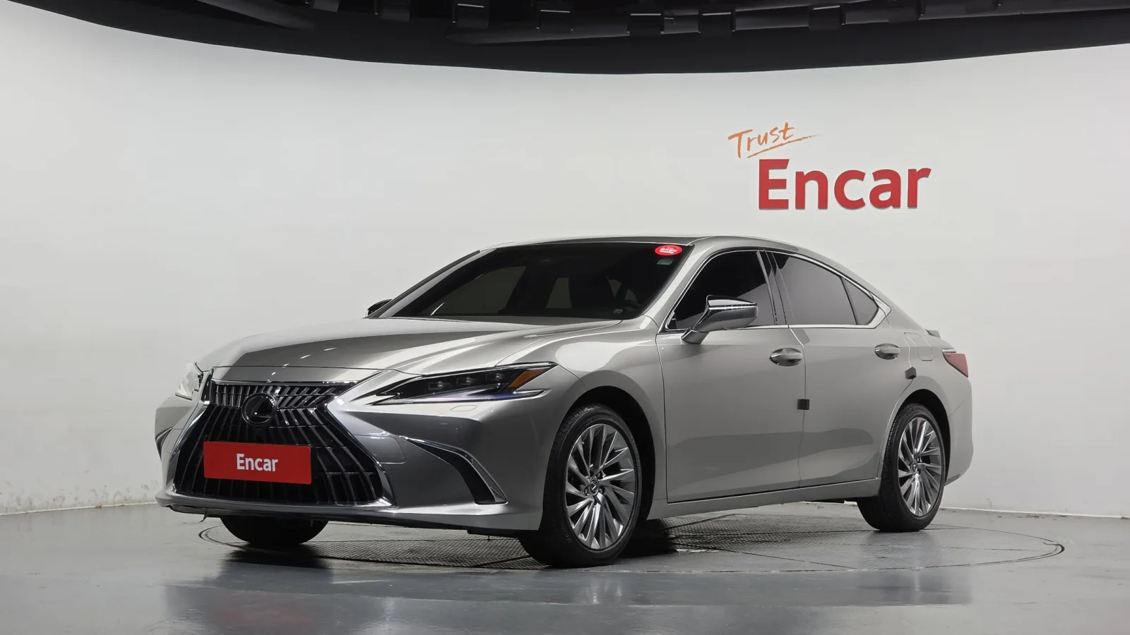 2025 Lexus ES