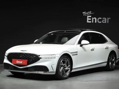 2023 Genesis G90