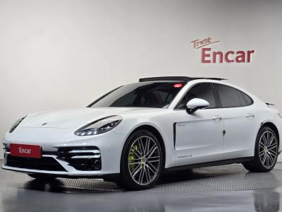 2020 Porsche Panamera