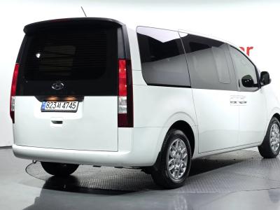 2022 Hyundai Staria