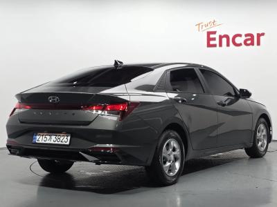 2022 Hyundai Elantra