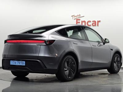 2026 Tesla Model Y