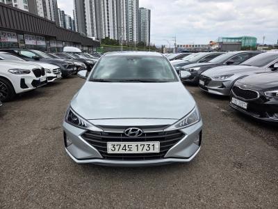 2019 Hyundai Elantra